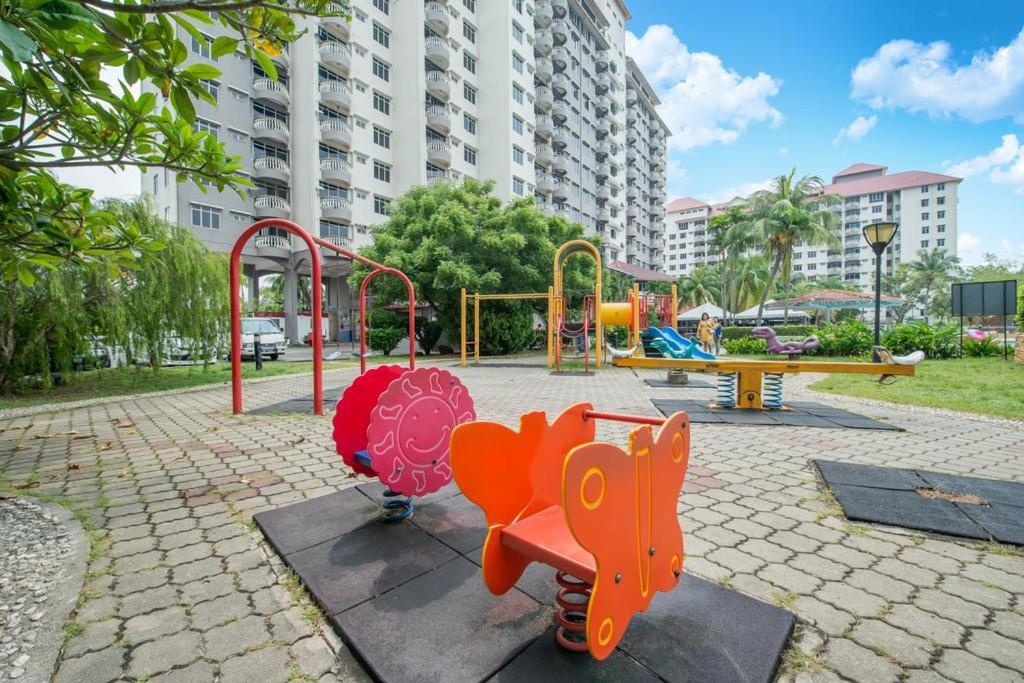 Glory Beach Resort Port Dickson Exterior photo